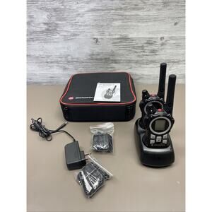 Motorola MR350 Talkabout 2-Way Radios 35m Walkie Talkies & Charger
